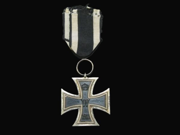 1914 Iron Cross Second Class in a Private Purchase Display Case. in Gallantry & honours