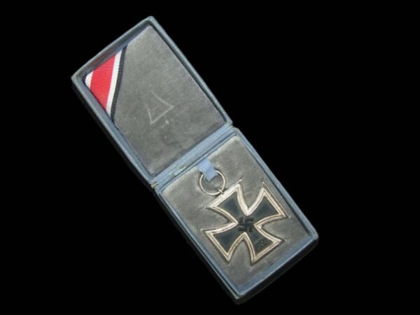 1939 Iron Cross Second Class in Private Purchase Display Case. in Gallantry & honours