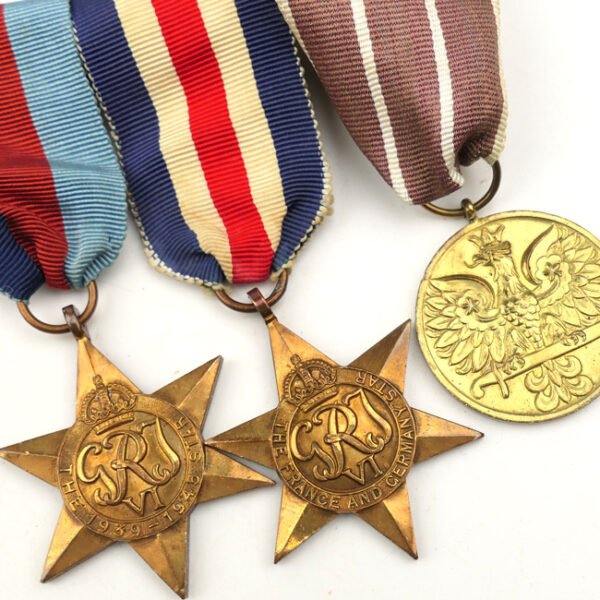 3-piece Polish Medal Bar