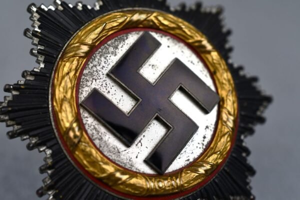 German Cross in gold by ’20’ C.F. Zimmermann - Image 3