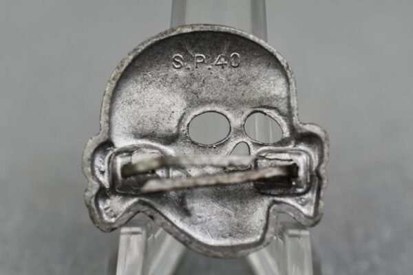RARE Waffen-SS visor cap skull ‘Totenkopf’ in aluminum by S.P.40 - Image 2