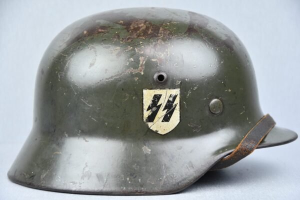 M35 Waffen-SS reissued double decal steel helmet Q62 ex-double runic