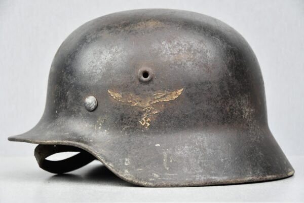 M40 Luftwaffe single decal ‘ex-white wash’ steel helmet SE62