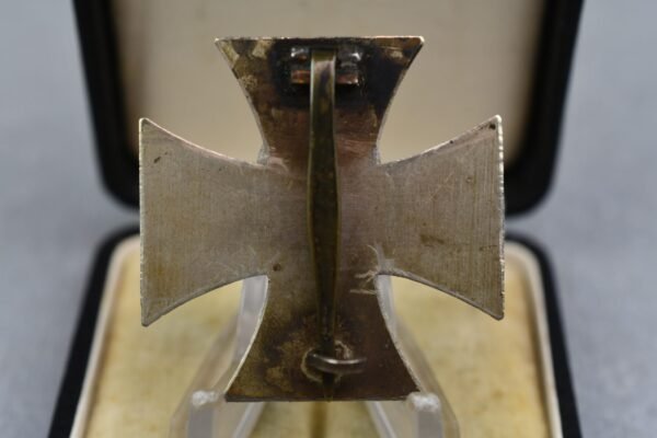 Iron Cross first class 1939 by Deumer with box - Image 2