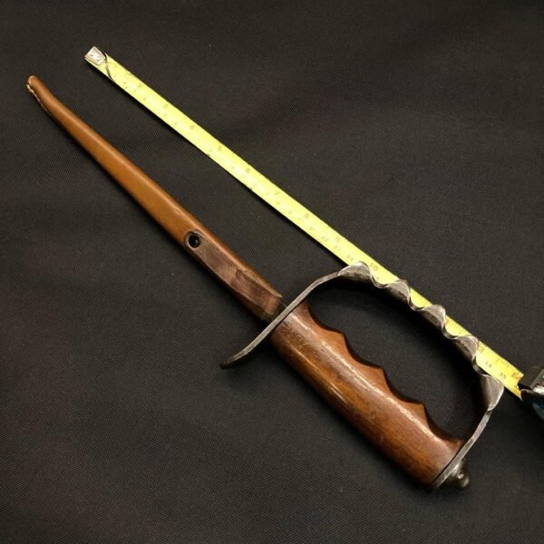 Original U.S. WWI Unissued M1917 Trench Knife by American Cutlery Company with Scabbard by Jewell dated 1918 - Image 2