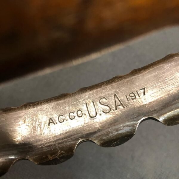 Original U.S. WWI Unissued M1917 Trench Knife by American Cutlery Company with Scabbard by Jewell dated 1918