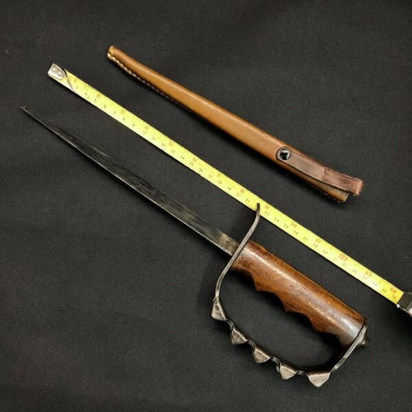Original U.S. WWI Unissued M1917 Trench Knife by American Cutlery Company with Scabbard by Jewell dated 1918 - Image 4