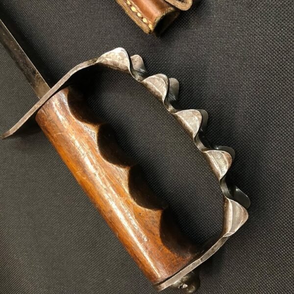 Original U.S. WWI Unissued M1917 Trench Knife by American Cutlery Company with Scabbard by Jewell dated 1918 - Image 5