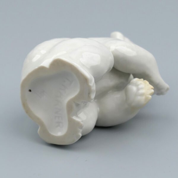 Allach Porcelain Begging Bear