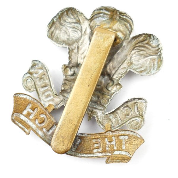 British The Welch Regiment Cap Badge