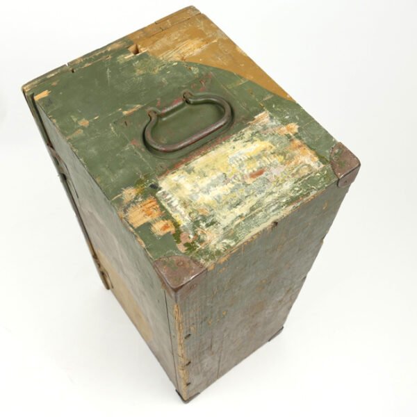 Camouflaged 'Kart s.F.H.18' Ammunition Box