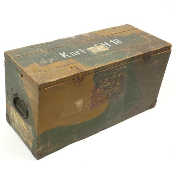 Camouflaged 'Kart s.F.H.18' Ammunition Box