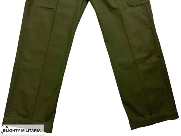 Deadstock Original 1954 Dated British Army 1950 Pattern Jungle Green Trousers - Size 7 in Trousers & shorts