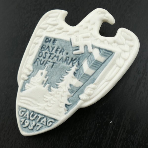 'Die Bayer. Ostmark Ruft Gautag 1937' Porcelain Tinnie