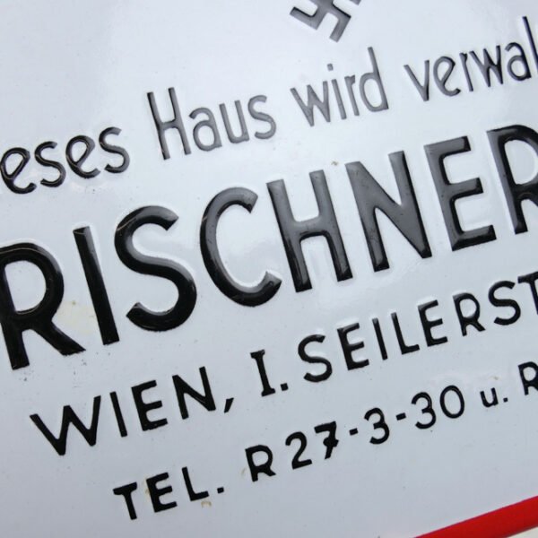 'Dieses Haus wird verwaltet von' Enamel Sign