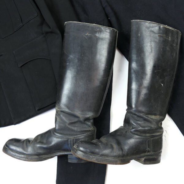 Dutch 'Schalkhaar' Police Tunic Grouping