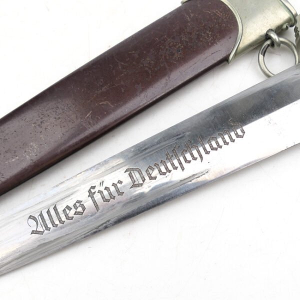 Early SA M33 Dagger 'Aesculap'