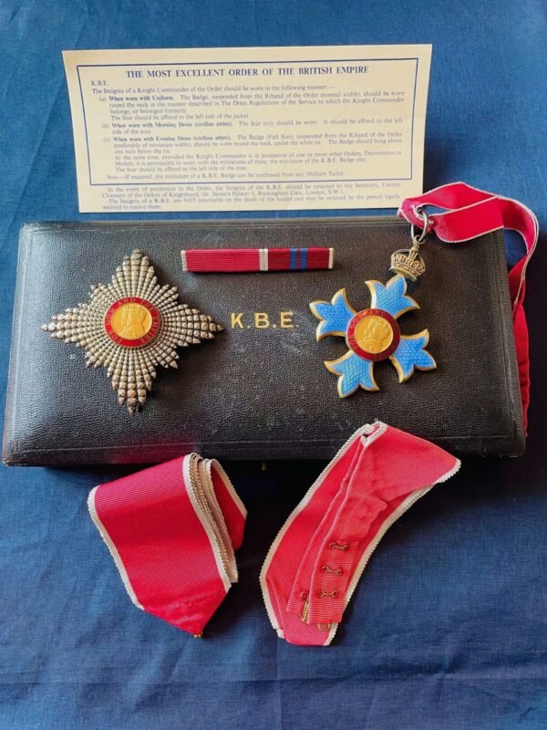 EIIR BRITISH, CASED KBE KNIGHTHOOD OF THE ORDER OF THE BRITISH EMPIRE. in Gallantry & honours