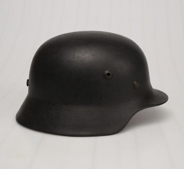 3202283. STEEL HELMET, Luftwaffe, Germany III Reich, M 40, single decal, SE64 Sächsische Emaillier und Stanzwerke A.G. No:12167.
