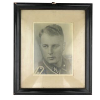 Large sized framed SS-VT 'Germania' Portrait Photo