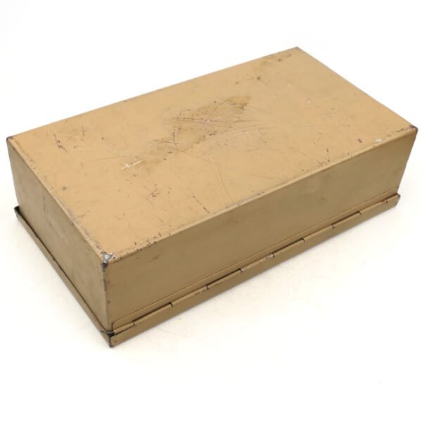 Luftschutz 'Verbandkasten' with Contents