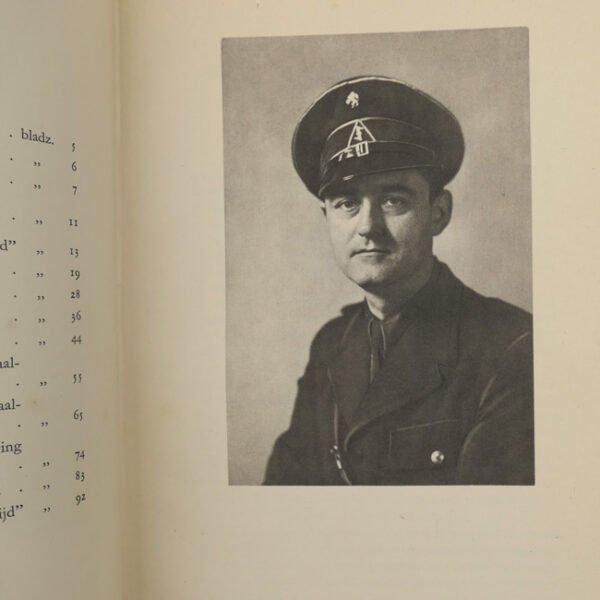 NSB Book: 'Voor Volk en Vaderland'