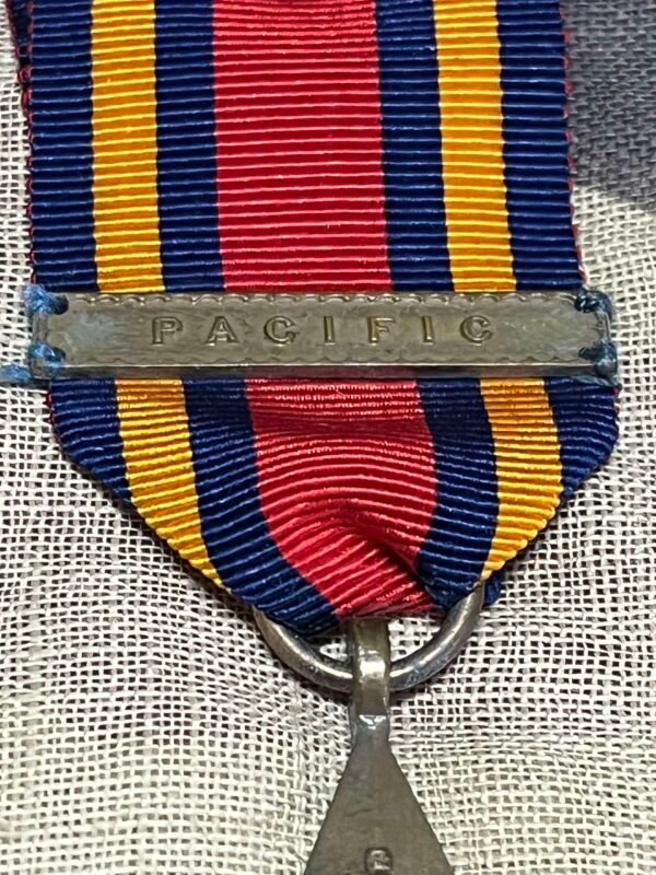 Original Burma Star with Pacific clasp in Singles