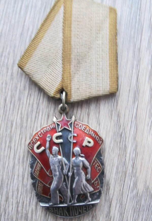 Russian Order of the Badge of Honour Medal in General medals