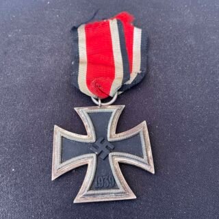 The Iron Cross 2nd Class in Gallantry & honours