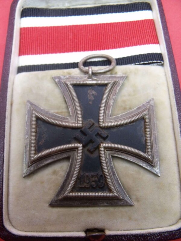 Third Riech Iron cross 2nd class nice condition contained in private purchase case. in Gallantry & honours