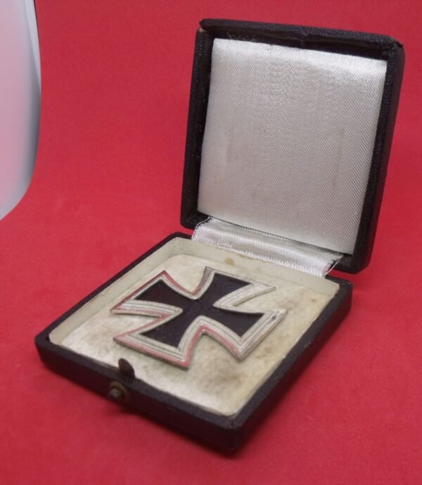 Third Riech Produced Imperial Iron Cross 1st Class in case of issue near mint. in Gallantry & honours