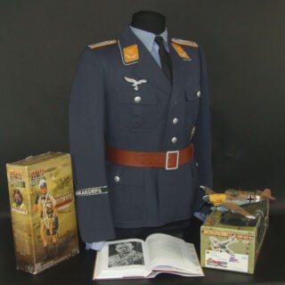 Tunic Belonging to Luftwaffe Knights Cross Ace Oberleutnant Otto Schulz in Uniforms