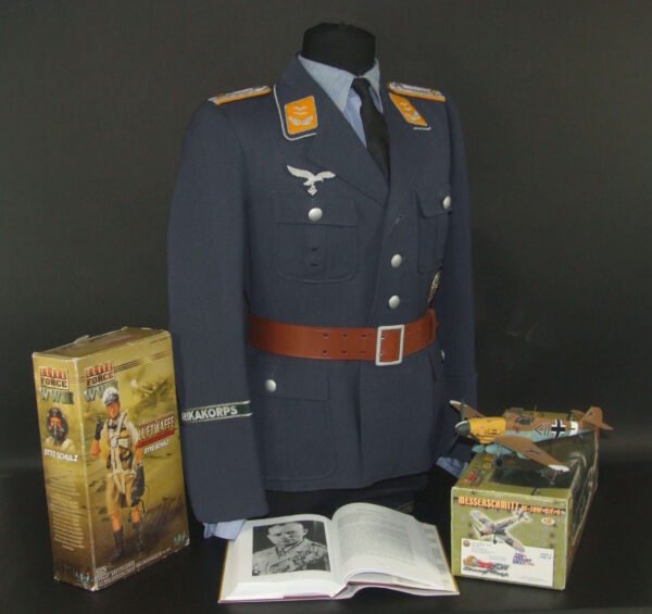 Tunic Belonging to Luftwaffe Knights Cross Ace Oberleutnant Otto Schulz in Uniforms