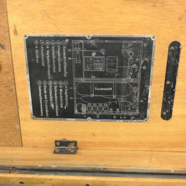 Wehrmacht oxygen treatment device 38 in box