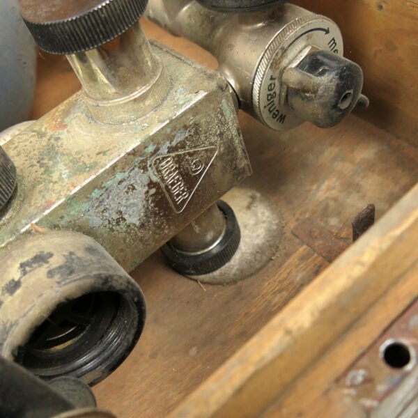Wehrmacht oxygen treatment device 38 in box