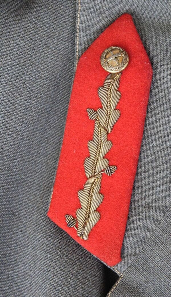 WW1 British 1912 pattern Generals tunic in Helmets & caps