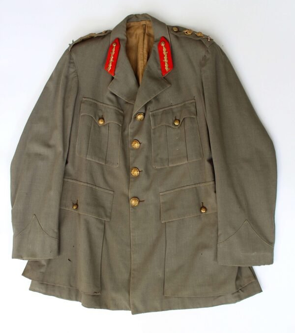 WW1 British 1912 pattern Generals tunic in Helmets & caps