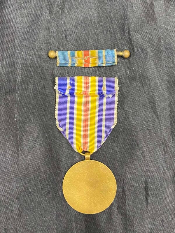 WW1 FRENCH MEDAL WITH STAR AND BAR FOR MILITARY WOUNDED in Casuality