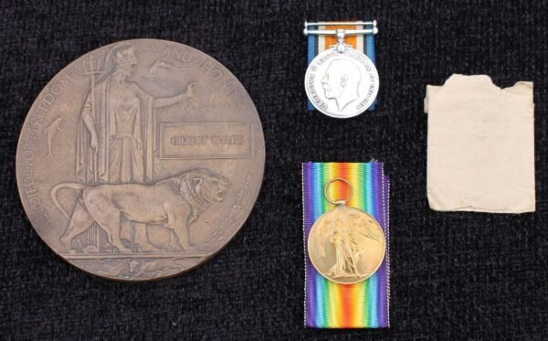 WW1 Pair and Plaque 9th London Regiment in Casuality