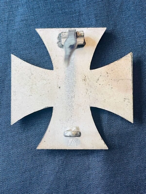 WW2 GERMAN CASED IRON CROSS 1st CLASS WITH MAKER STAMP AND MATCHING NAMED MAKER BOX OF ISS in Gallantry & honours