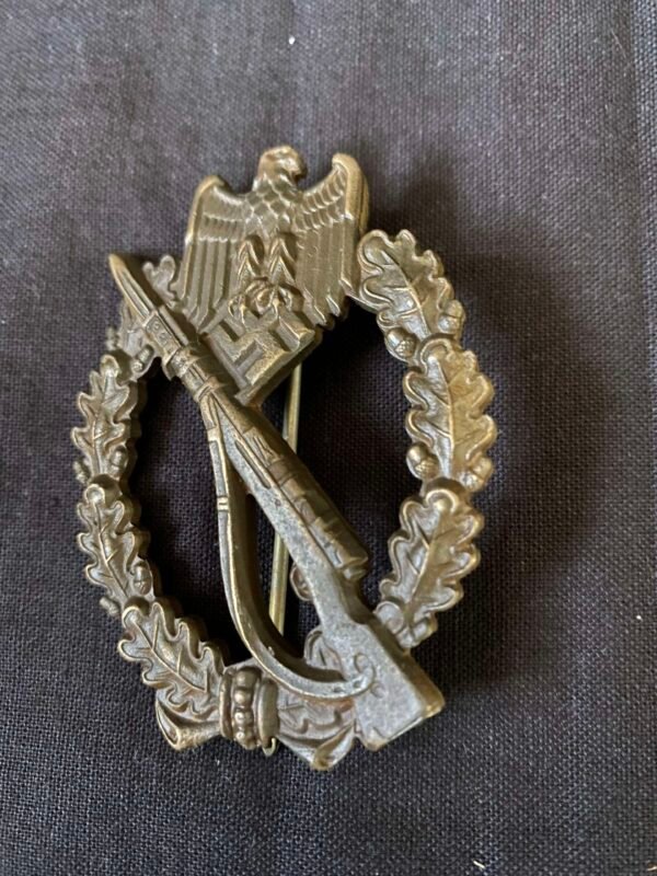WW2 GERMAN INFANTRY ASSAULT BADGE IN BRONZE in General medals