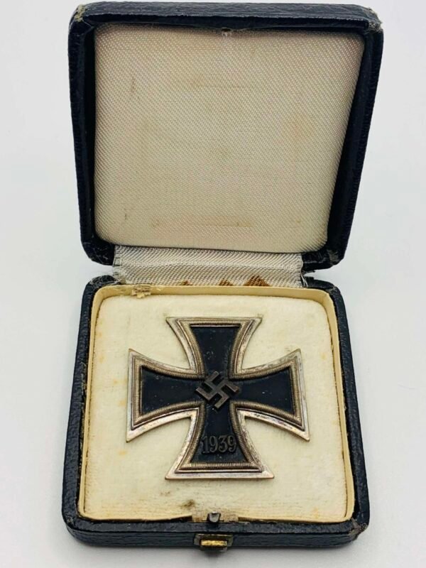 WW2 German Iron Cross 1st Class & Box.20 in Gallantry & honours