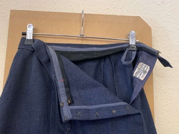 WW2 PRINCESS MARY'S ROYAL AIRFORCE NURSING SERVICE, 2PC UNIFORM and TIE NAMED in Women's Uniform