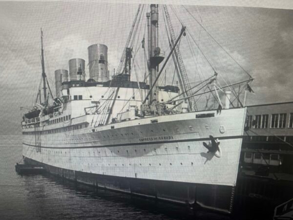 WWI Victory. Master Beasley. Portsmouth. KIA as passenger, Empress of Canada 1943. in Singles