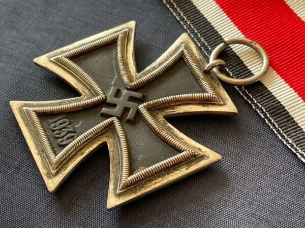 WWII GERMAN IRON CROSS 2ND CLASS NUMBERED RING 24 FOR ARBEITSGEMINSCHAFT FUR HEERESHEDARF in Gallantry & honours